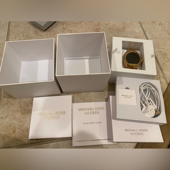 Michael Kors Access smartwatch - Picture 6 of 8